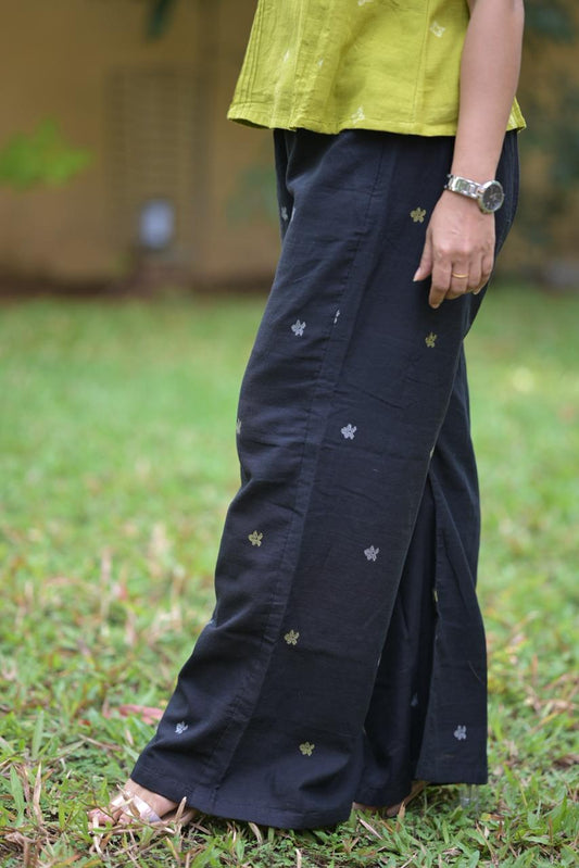Sleeveless Jamdhani coordset