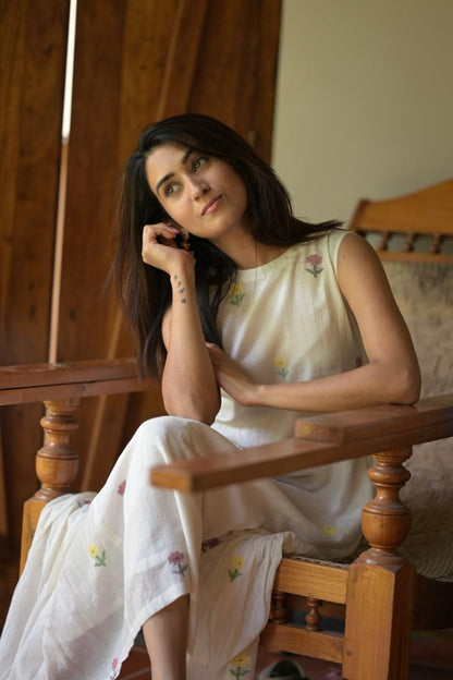 Khadhi mul cotton with Handloom Jamdhani dress